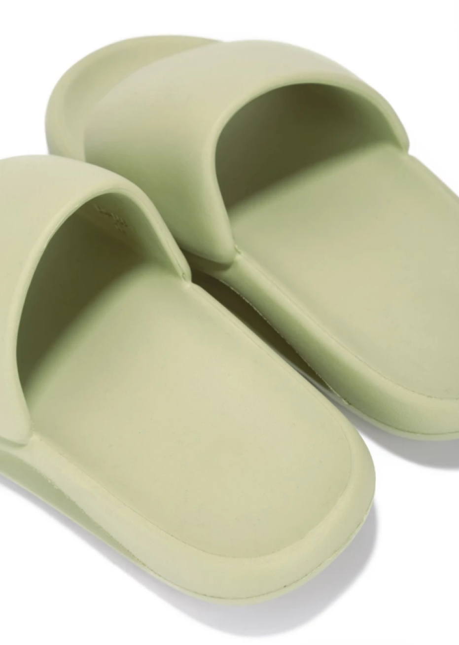 ASTRO RUBBER OLIVE SLIDE