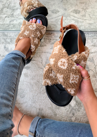 FANCY BUT COMFY TAN CHUNKY SANDAL