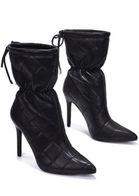 PERFECT TIMING BLACK HEEL BOOT