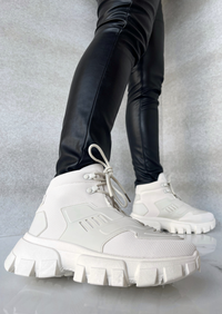 OPEN HEART CHUNKY NUDE SNEAKER