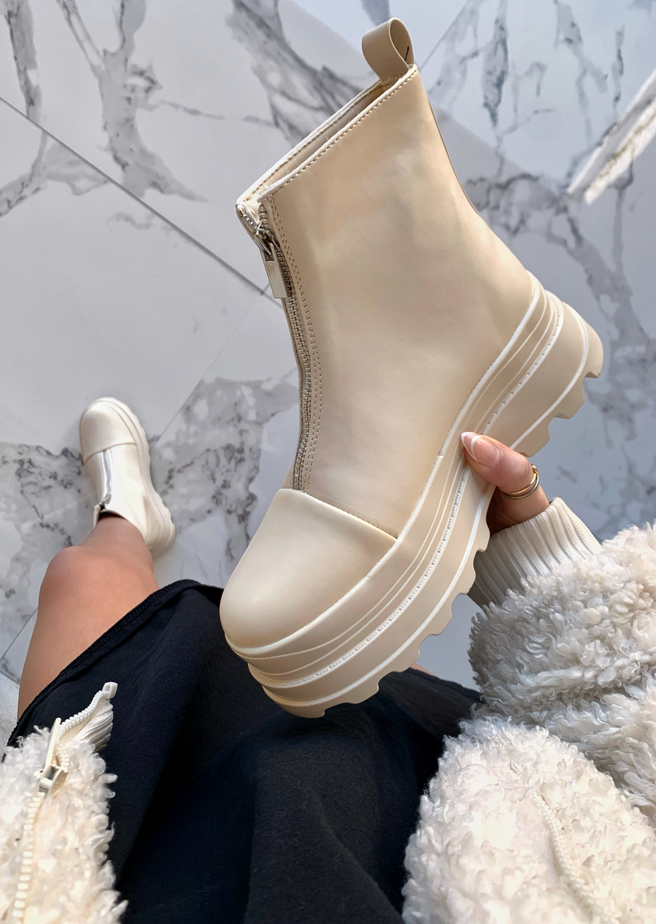 MY WAY ALWAYS NUDE BOOT