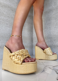 GOT NO LIMITS NUDE RAFFIA WEDGE