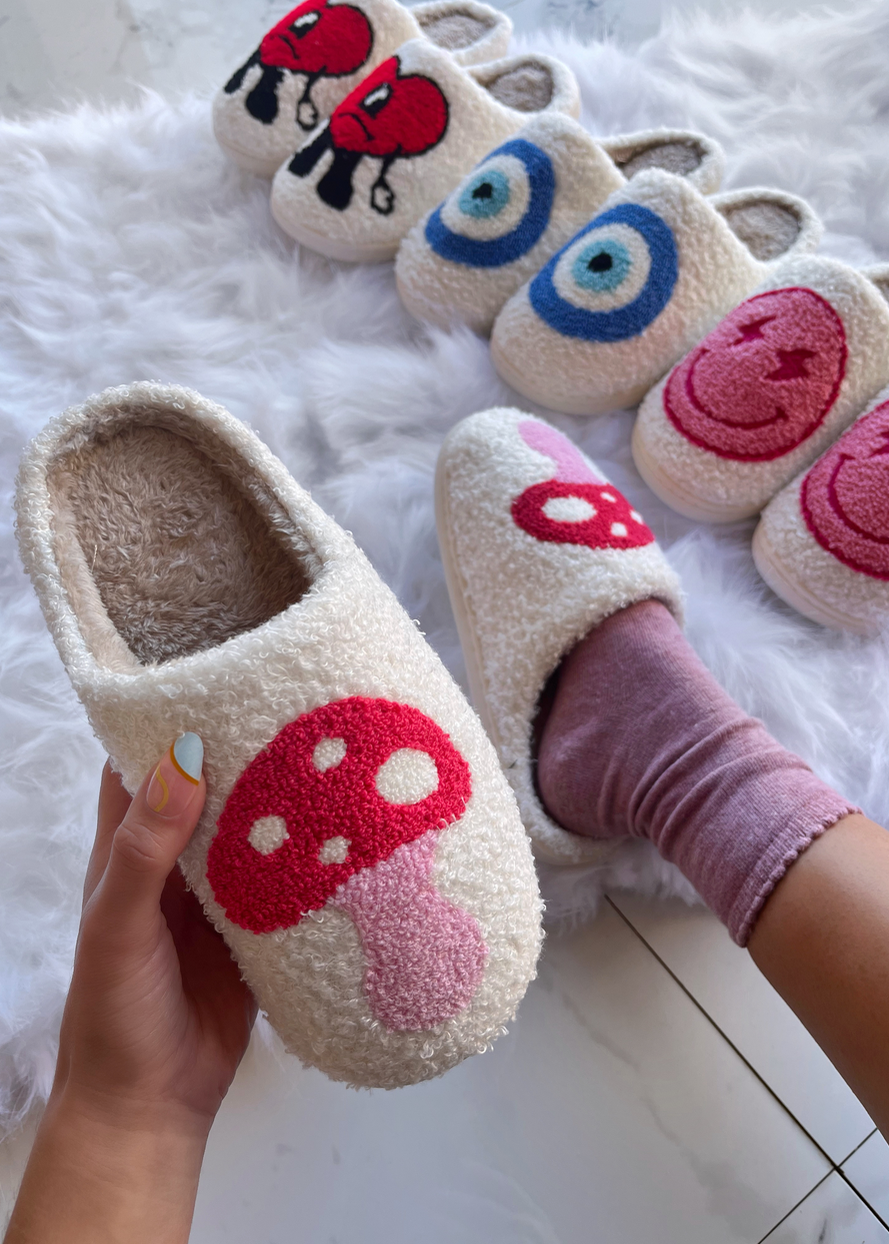 Retro slippers on sale