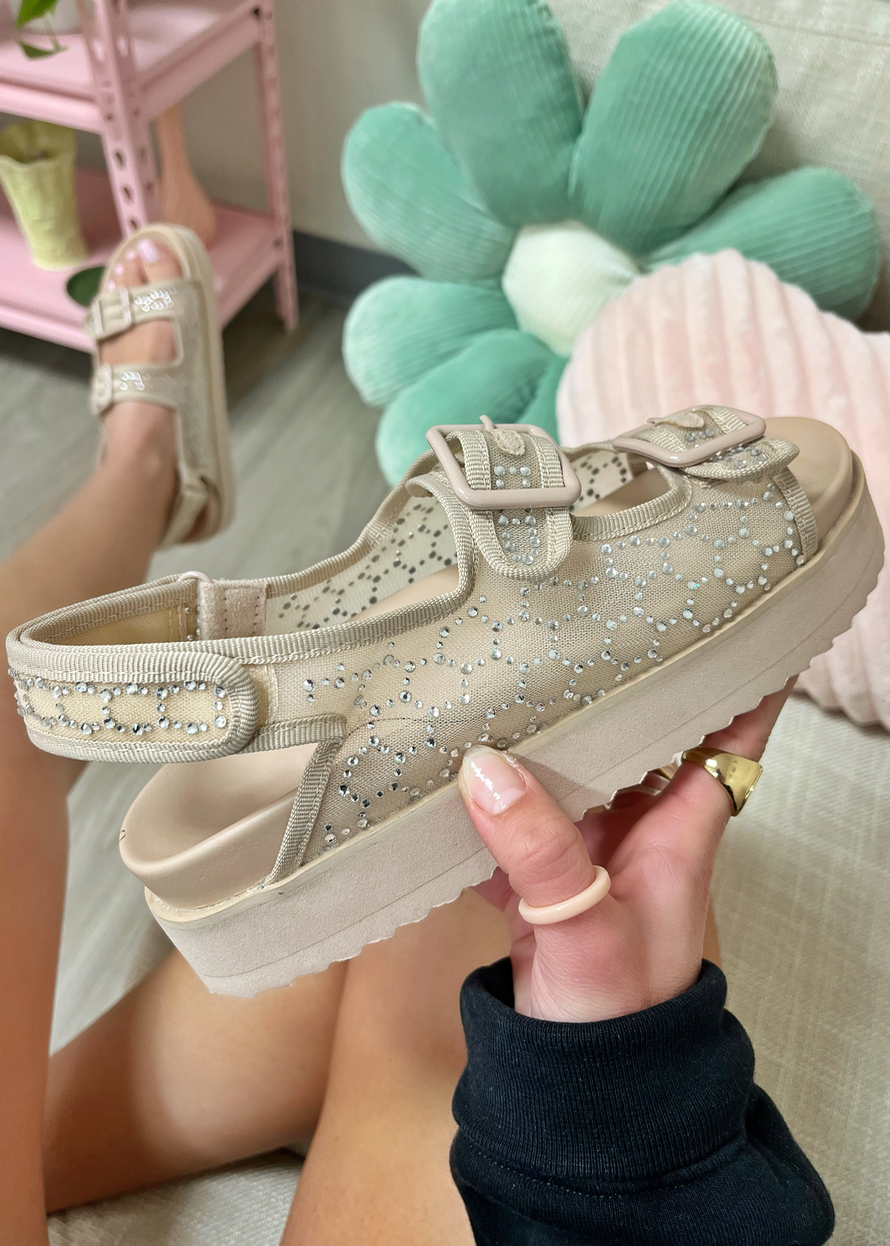 Comfy 2025 nude sandals