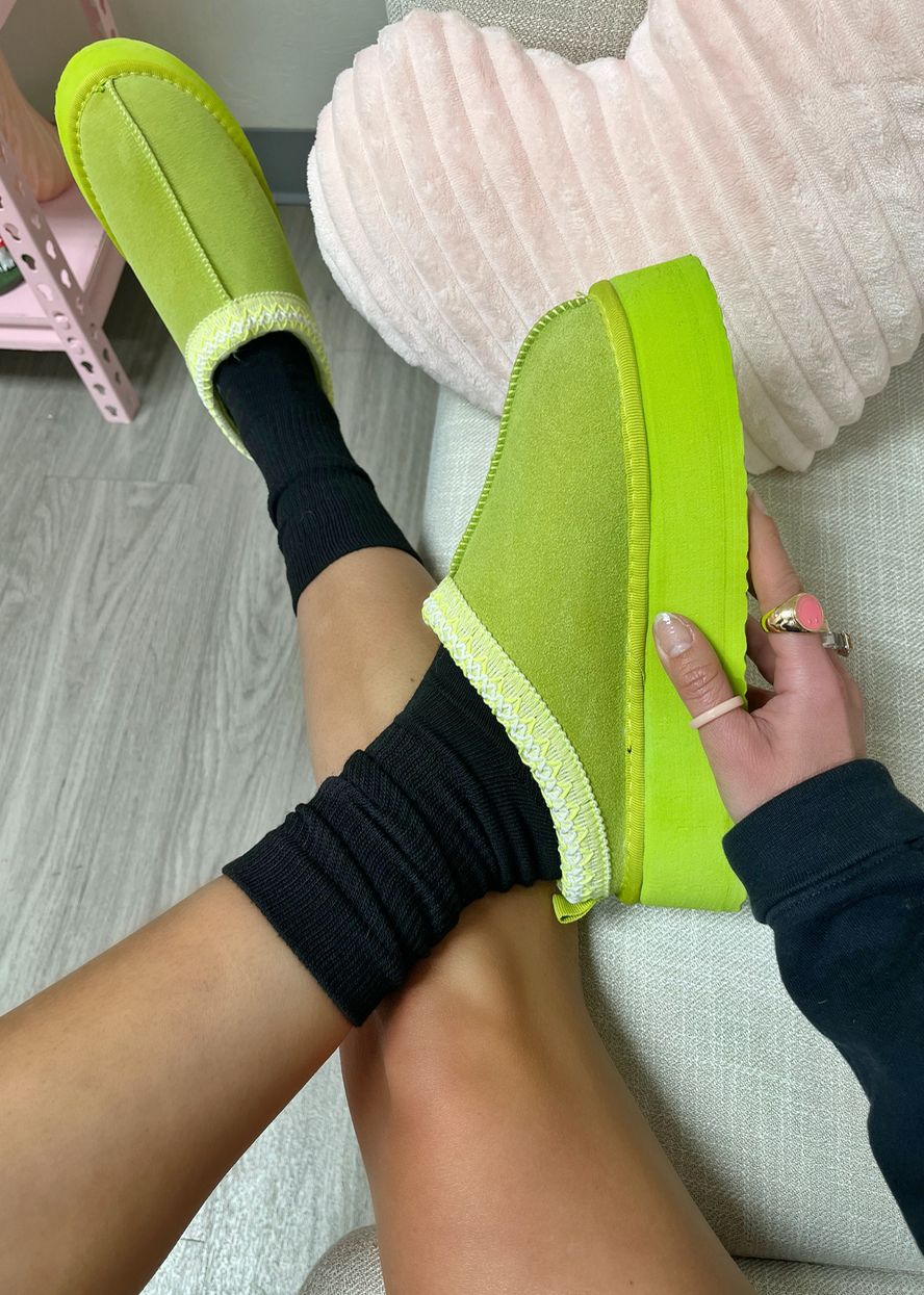 CUTENESS ALERT GREEN PLATFORM SLIPPER