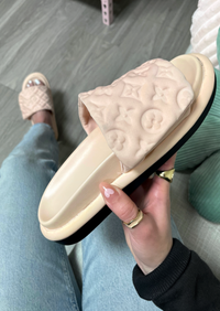 COMFY VIBES NUDE SLIDE SANDAL