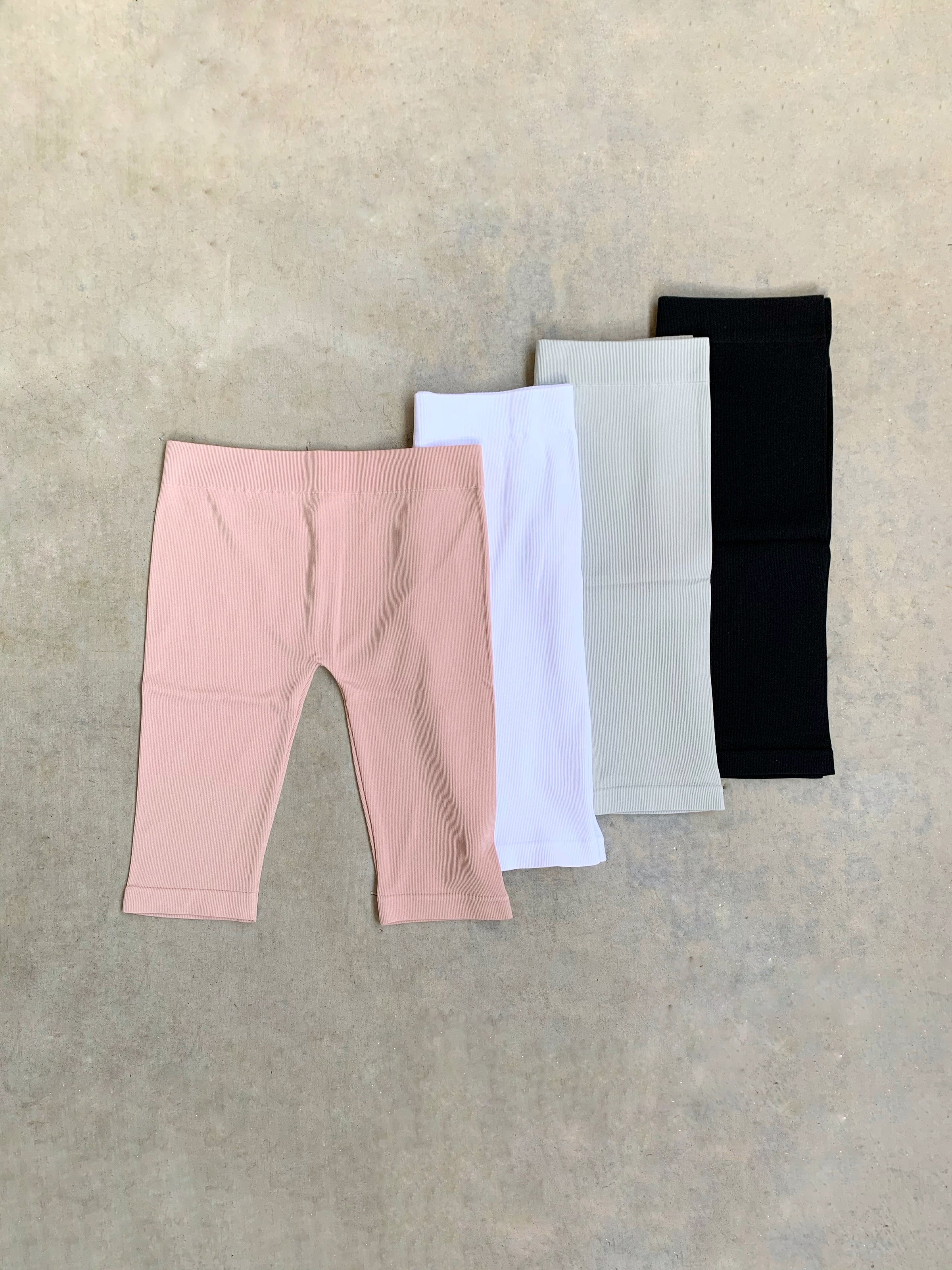 DAILY STAPLE SEAMLESS BIKER SHORTS