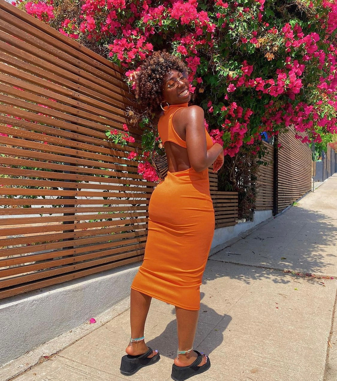 BABYGIRL PLEASE BLACK THONG SANDAL