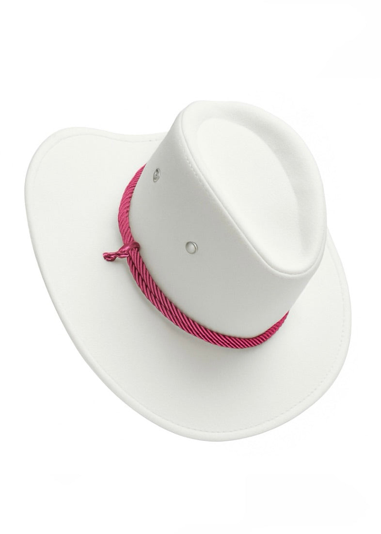 IT'S BADDIELAND COWGIRL HALLOWEEN WHITE HAT