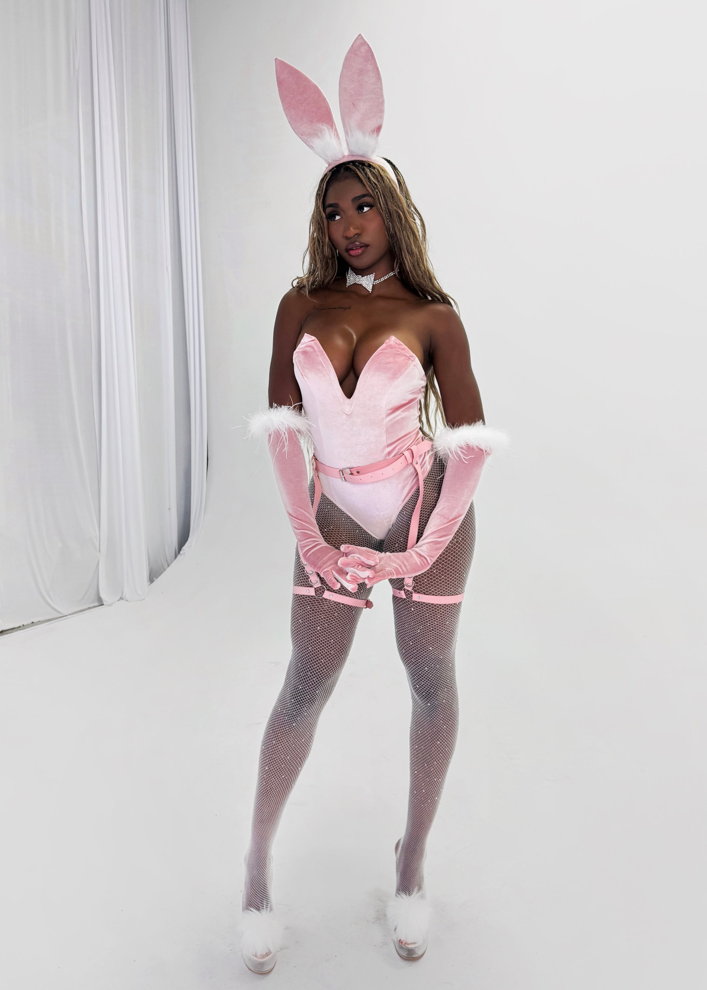PRE-ORDER “A HONEY BUNNY PINK SEXY HALLOWEEN COSTUME”