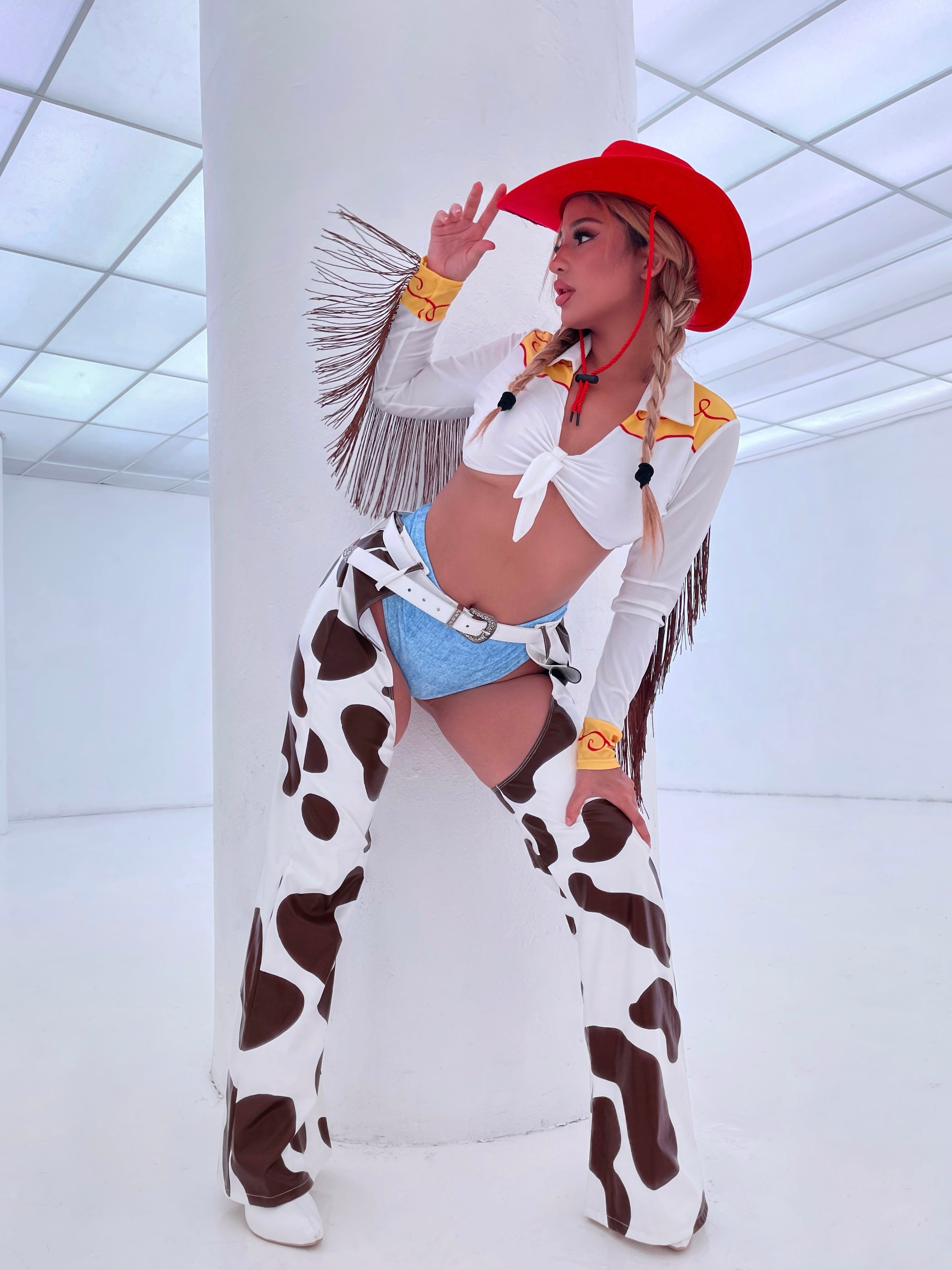 HIGH ROAD COWGIRL HALLOWEEN RED HAT