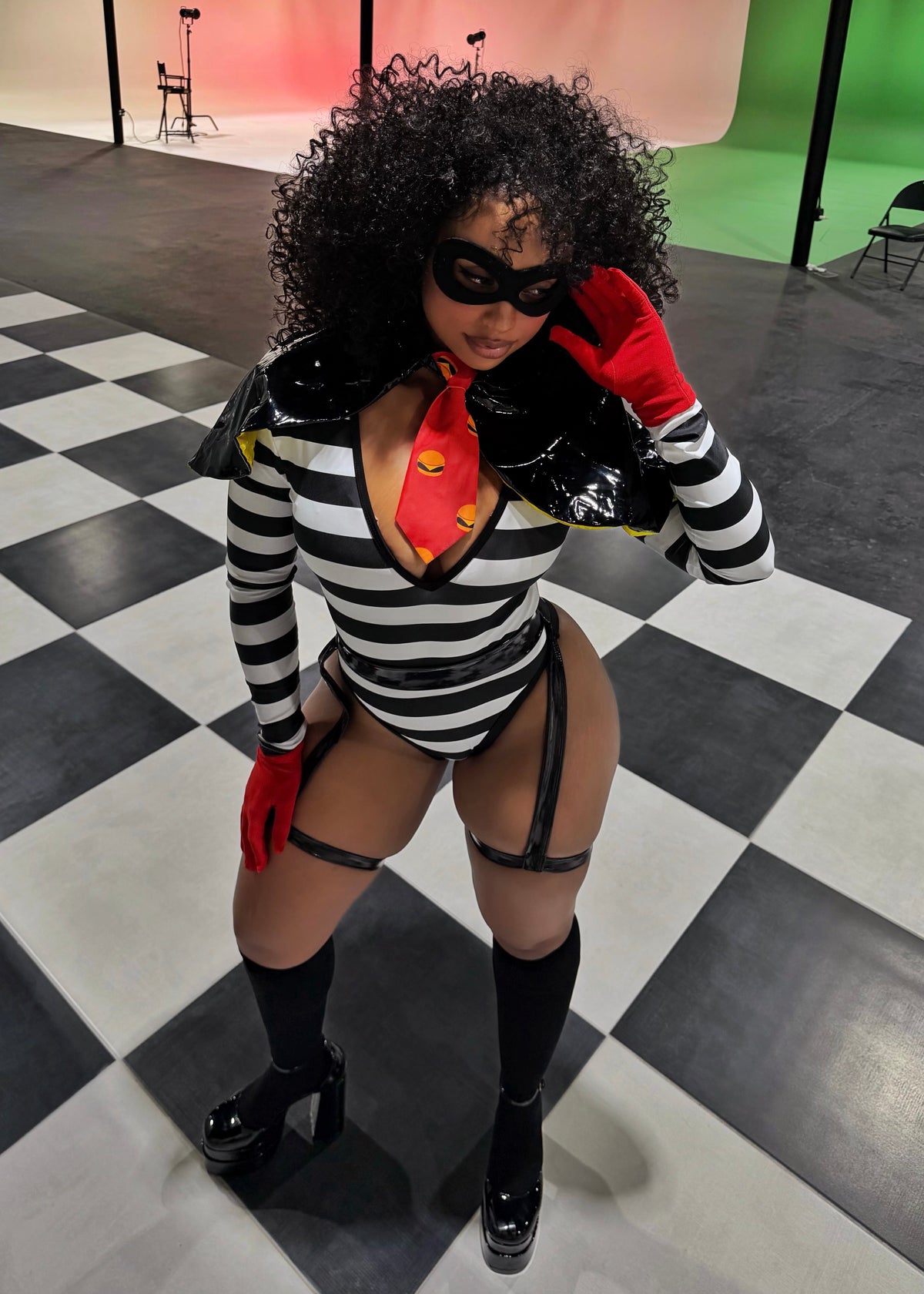 ORDER UP FAST FOOD BURGLAR HALLOWEEN COSTUME