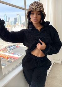 WANDERLUST SNUGGLE BLACK JOGGER SET