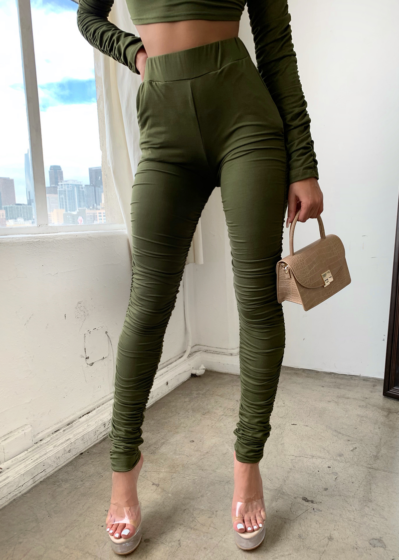 OUT DAY AND NIGHT OLIVE STACKED SET