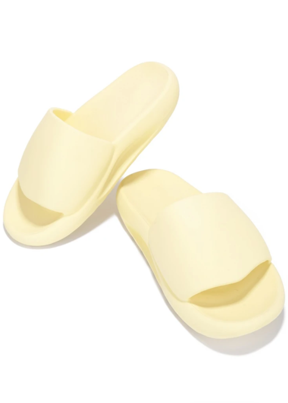 ASTRO RUBBER BEIGE SLIDE
