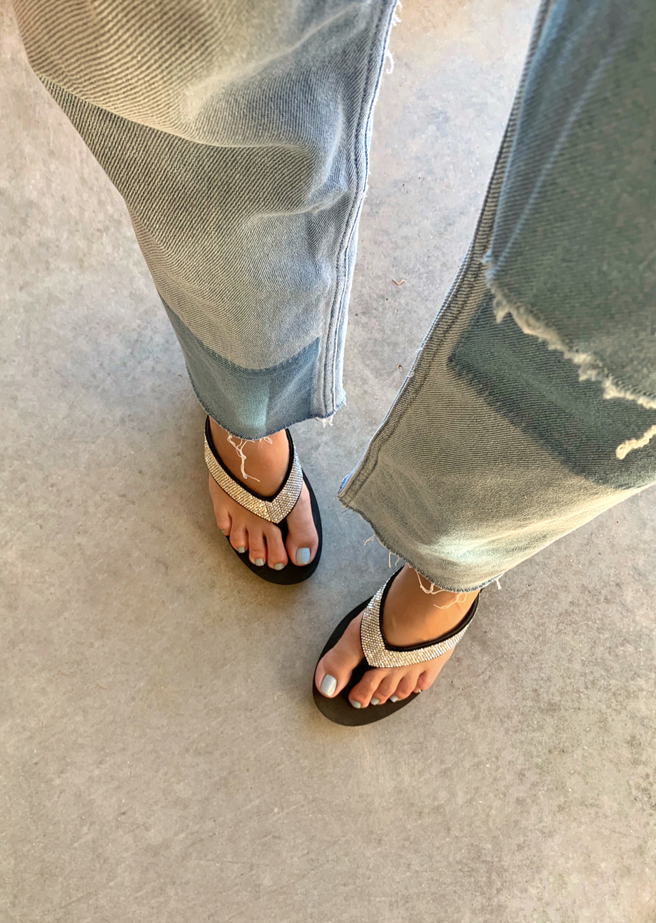 MEET ME FOR BRUNCH BLACK WEDGE