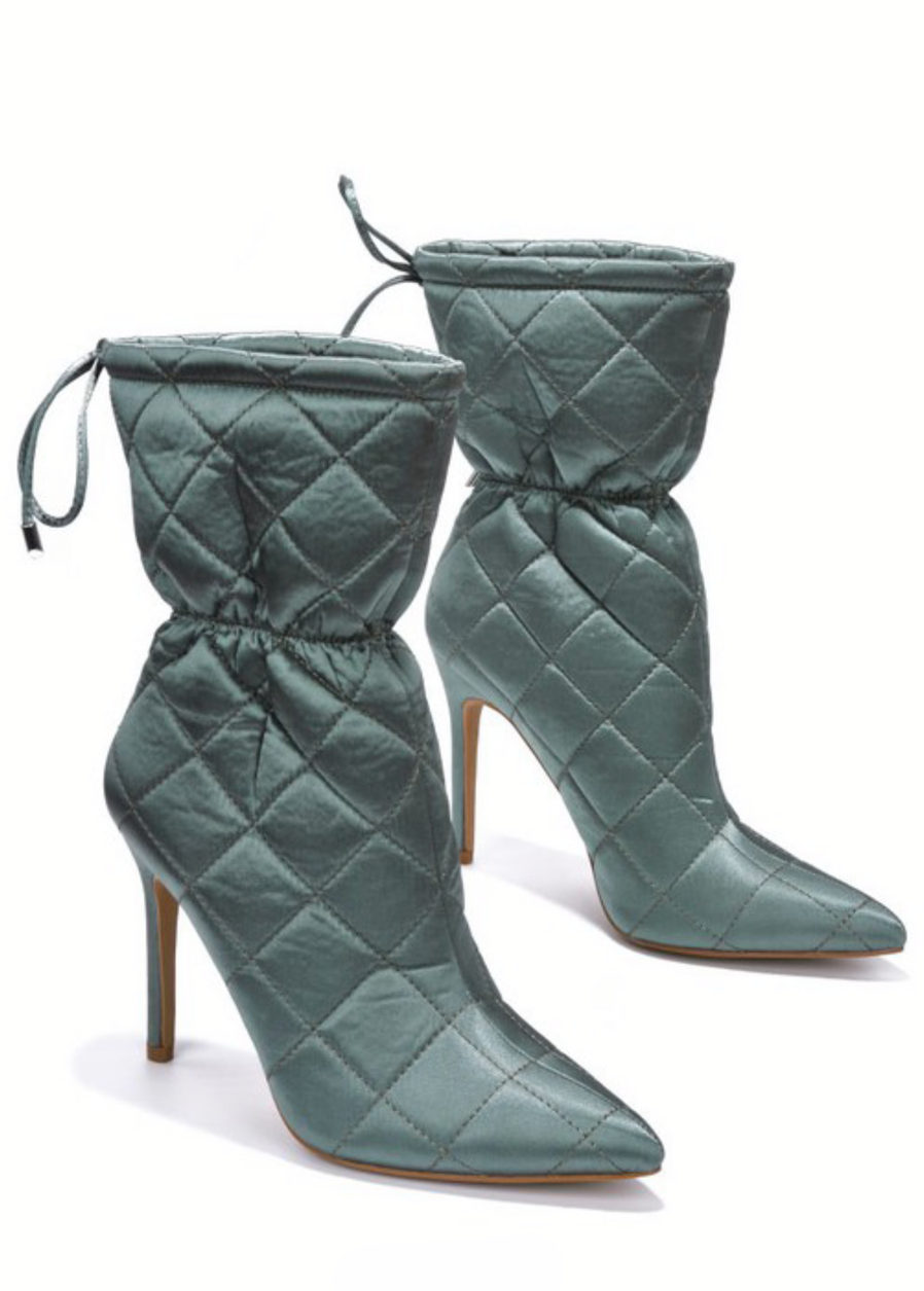 PERFECT TIMING GREEN HEEL BOOT