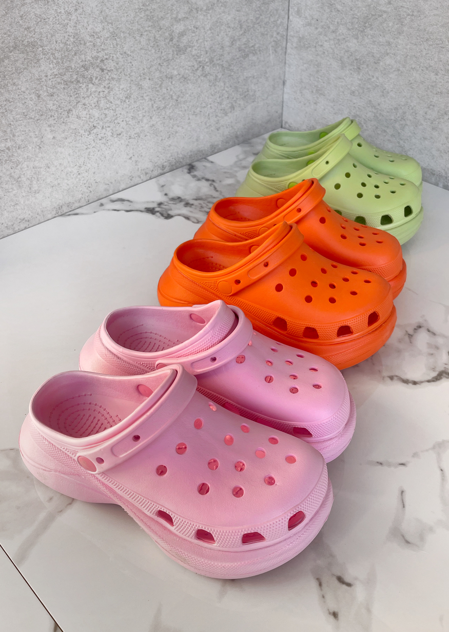 EYES ON ME ORANGE PLATFORM CLOG